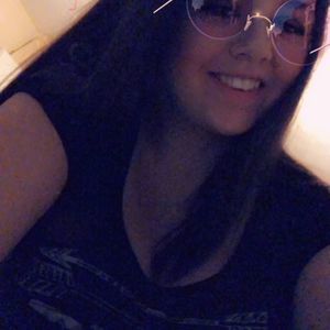 Meet your Posher, Marissa